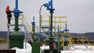 Прокачка нефти по украинскому участку нефтепровода «Дружба» в направлении Венгрии и Словакии возобновляется после завершения ремонтных работ и отмены режима форс-мажора.