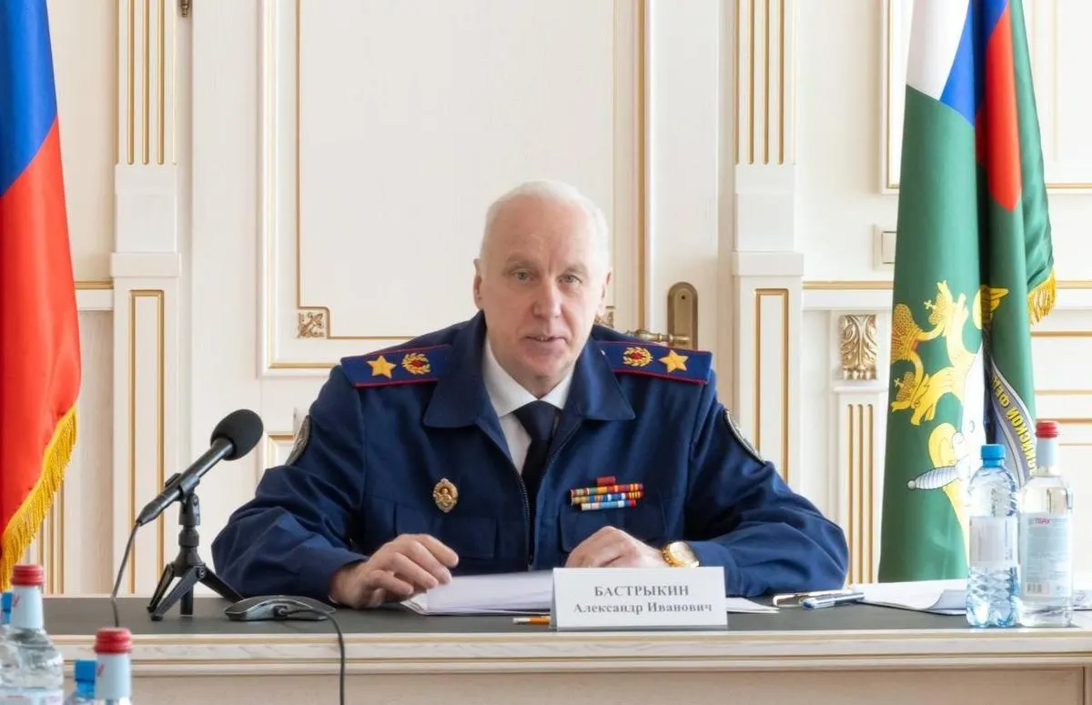 Председатель Следственного комитета России Александр Бастрыкин поручил провести проверку произведений детского писателя Григория Остера, в том числе сборника «Вредные советы», которые участники заседания сочли сомнительными с педагогической точки зрения.