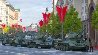 Военные расходы и мобилизационная модель радикально изменили российскую экономику, усилив сырьевую зависимость, институциональные деформации и социальное неравенство. Даже после окончания боевых действий основные проблемы не исчезнут: для выхода из военной ловушки потребуется длительный и болезненный переход, опирающийся на человеческий капитал, частный бизнес и продуманную государственную политику.