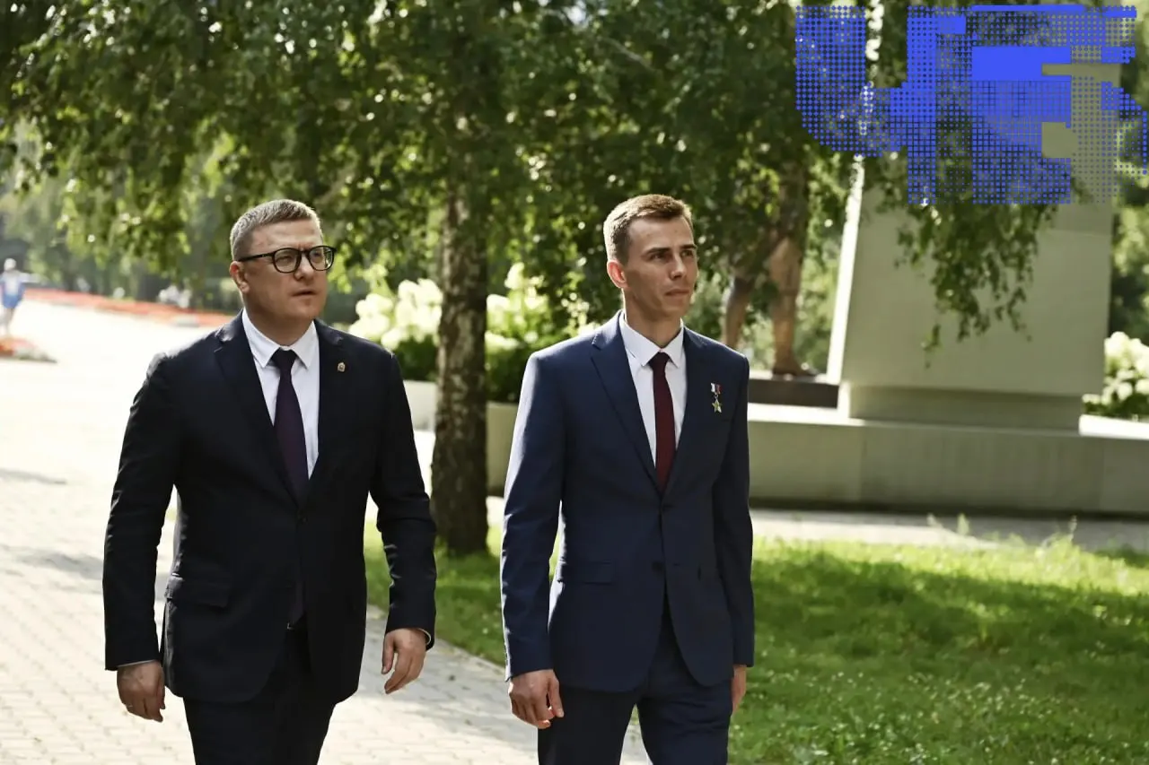 Начальник штаба «Юнармии» Владислав Головин посетил Челябинскую область, встретился с региональными властями и активистами и заявил о планах баллотироваться в Госдуму. Его служба в 810-й бригаде морской пехоты и обвинения в нарушениях международного гуманитарного права вызывают вопросы о том, кого продвигают в управленческую элиту.