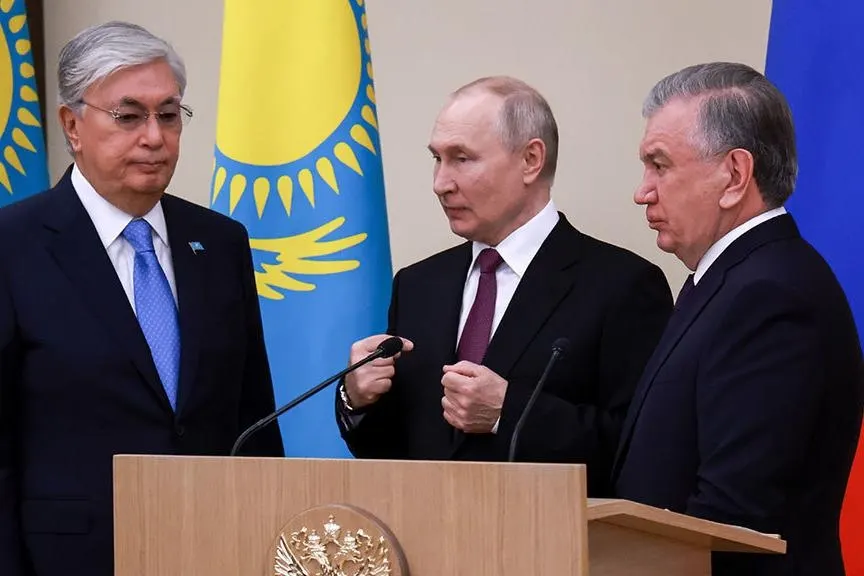 Правительство получило поручение начать переговоры об изменении межгосударственных соглашений, регулирующих поставки, ремонт, совместные разработки и производство военной продукции. Решение принято на фоне западных ограничений и роста поставок ряда компонентов.