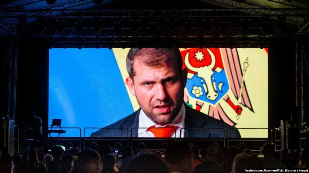 Расследование описывает схему обхода ограничений через сеть фиктивных фирм и крупные банки, связанные с российскими структурами.