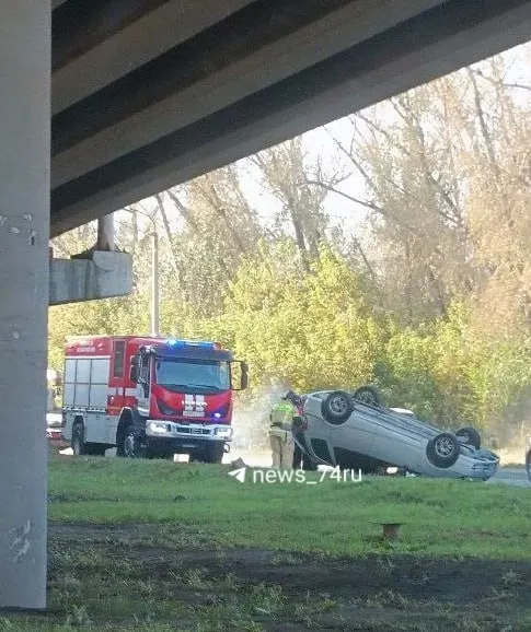 Из-за аварии на Новомеханической улице образовался затор в направлении Каслинской; на данный момент информации о пострадавших нет.