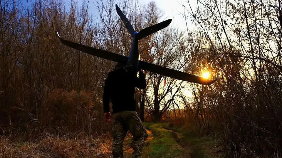 Атаки украинских беспилотников и ракет за последние месяцы привели к росту поражений российских систем ПВО и ударов по энергетической и промышленной инфраструктуре — иногда на тысячи километров от фронта.