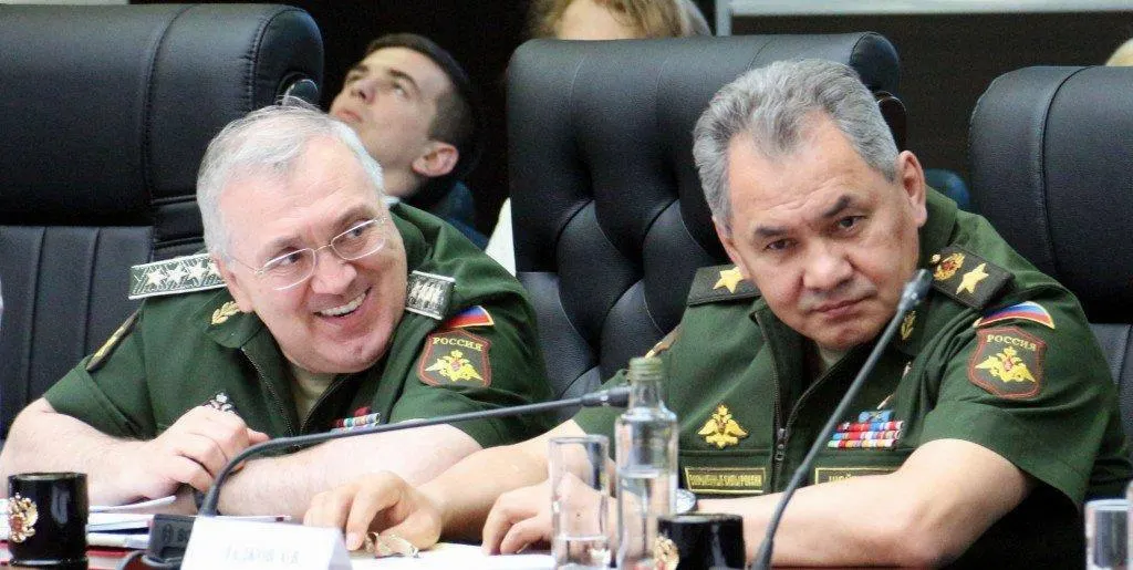 Московский суд удовлетворил иск Генпрокуратуры: в доход государства обращены деньги, недвижимость и другое имущество бывшего первого заместителя министра обороны и членов его семьи на сумму 5,5 млрд ₽.