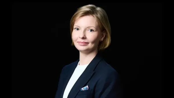 С 1 сентября администраторы доменов в зонах .ru, .рф и .su обязаны проходить идентификацию через портал «Госуслуги». Новые правила меняют подход бизнеса к управлению цифровыми активами и требуют подготовки владельцев крупных портфелей.