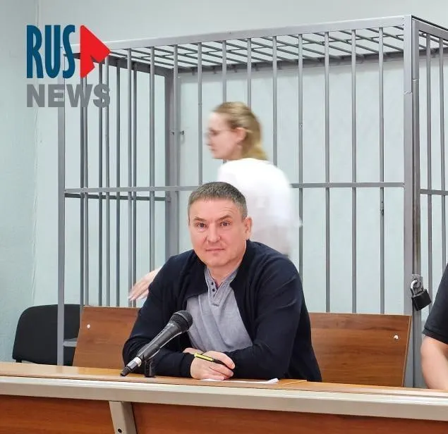 Суд оставил в силе позицию, что в карцере заключённым и подследственным даётся крайне ограниченное время с бумагой и ручкой, чего часто недостаточно для подготовки к защите; иск правозащитника Алексея Соколова к Минюсту отклонён.