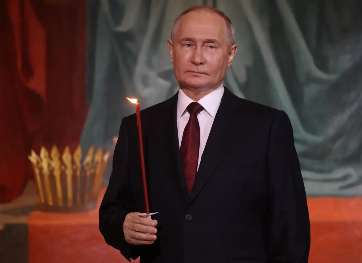 Аналитики предупреждают, что давление на власть может привести к смене лидера в ближайшие годы: от быстрой нейтрализации до показательного процесса. Триггеры — эскалация конфликта, внутренние беспорядки и утрата внешней поддержки.