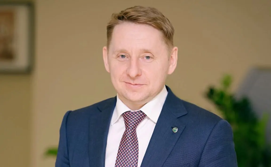 Минфин США в пресс-релизе сообщил о снятии санкций с бывшего заместителя правления «Сбера» Сергея Мальцева и с Ольги Райкес — уроженки Екатеринбурга, связанной с семейным офисом Confideri.