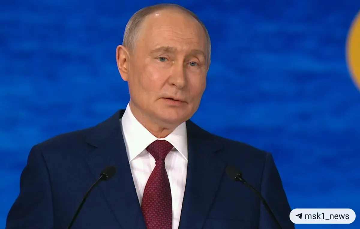 Краткие тезисы президента о состоянии экономики: цифровой выбор, рост ВВП, уровень безработицы, реальный рост зарплат и связь качества жизни с демографией.
