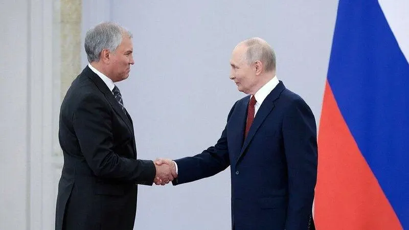 Спикер Госдумы поблагодарил президента после вручения ордена и отметил достижения работы думы восьмого созыва.