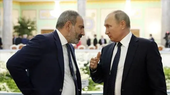 Премьер-министр Армении провёл разговор с президентом России, заявив, что ограничения противоречат нормам ЕАЭС и попросив вмешаться. В беседе также подняли вопрос референдума; товарооборот упал на 21,5%.