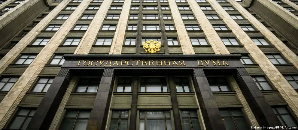 Депутаты приняли пакет поправок в Налоговый кодекс для стабилизации рынка топлива: корректируется демпфер, расширяются правила биржевых продаж и вводятся компенсации для импортного дизеля.