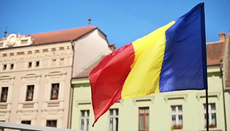 МИД Румынии потребовал выезда российского дипломата после того, как румынские военные сбили три беспилотника, незаконно проникших в страну. Одновременно для консультаций отозван посол Румынии в Москве.