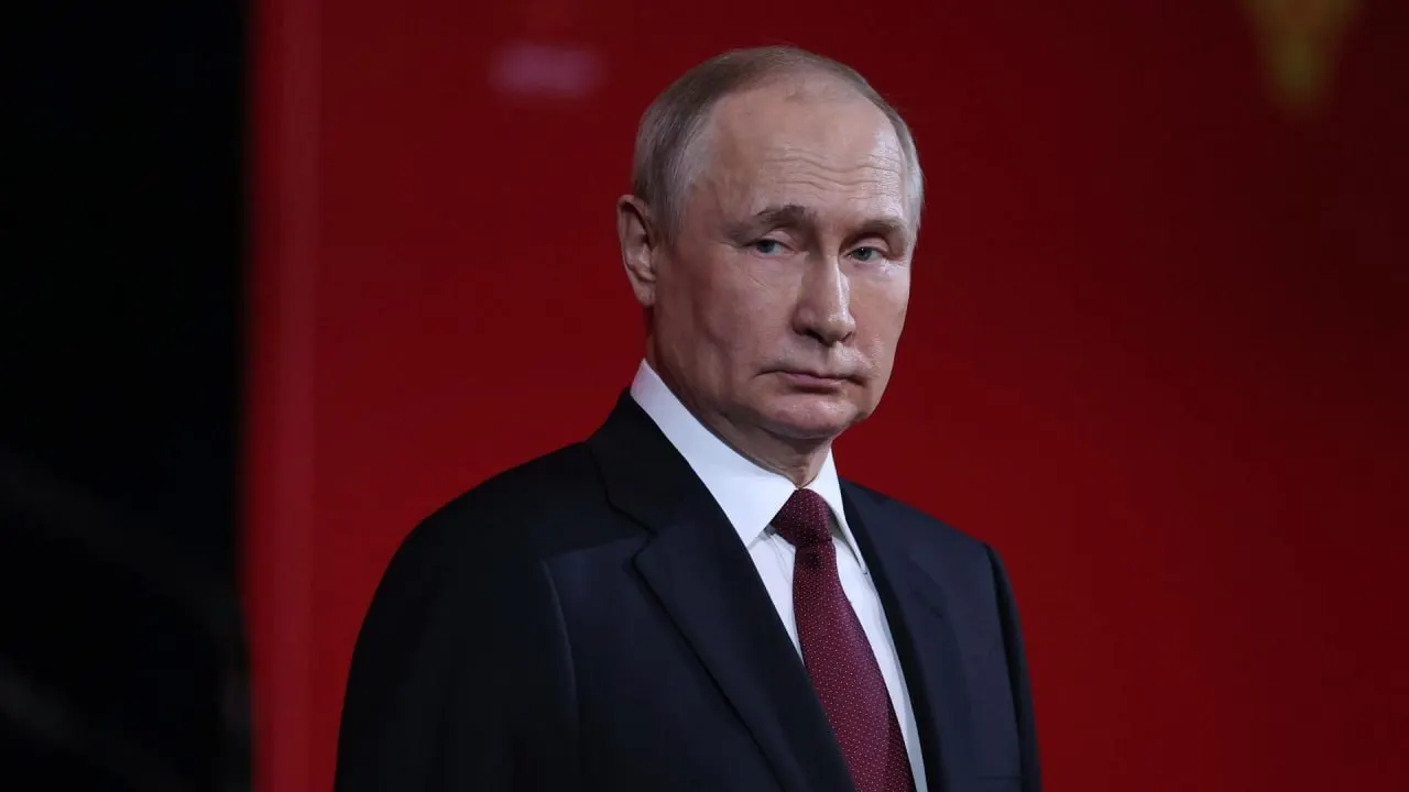 Кремль отверг инициативу президента Казахстана о временном прекращении огня и возвращении к «Стамбульскому формату», отметив, что при нынешней позиции Киева «как таковая заморозка невозможна». Официальные условия Москвы для прекращения огня связаны с выполнением предъявленных требований.
