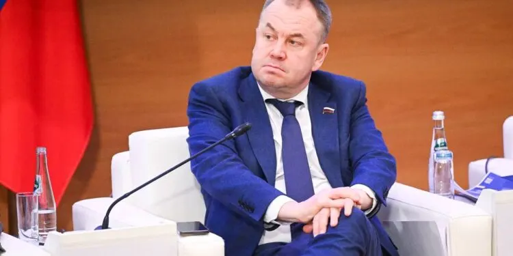 Избирательная комиссия Челябинской области отказала в регистрации самовыдвиженца Станислава Наумова по Магнитогорскому округу №191 после проверки подписей: 23% признаны недействительными, включая повторяющиеся и подписи, не соответствующие данным МВД.