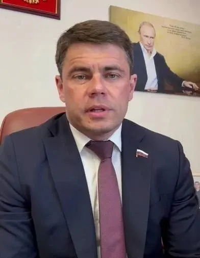 Госсектор подтверждает курс на автономность цифровой инфраструктуры: национальный мессенджер MAХ воспринимается как завершающий элемент в построении российского суверенного интернета.
