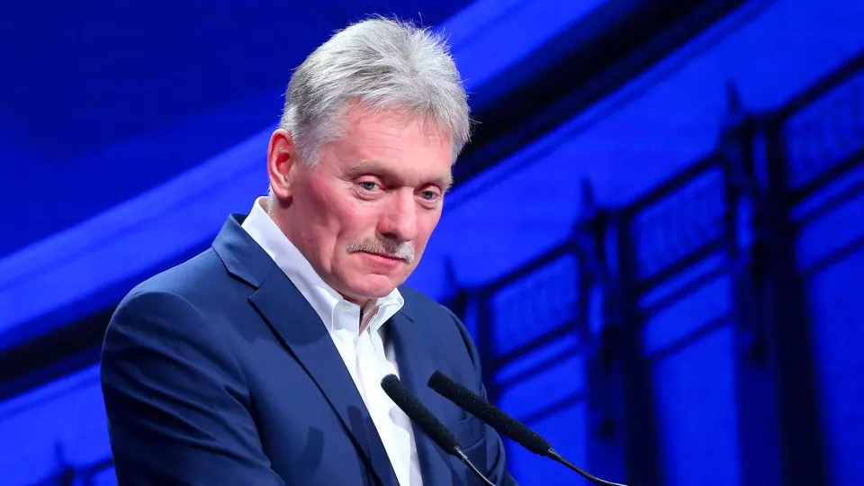Официальный представитель заявил, что в день голосования Россия не нанесёт ударов по Украине; обсуждаются условия долгосрочного перемирия и возможность проведения выборов на фоне конфликта.